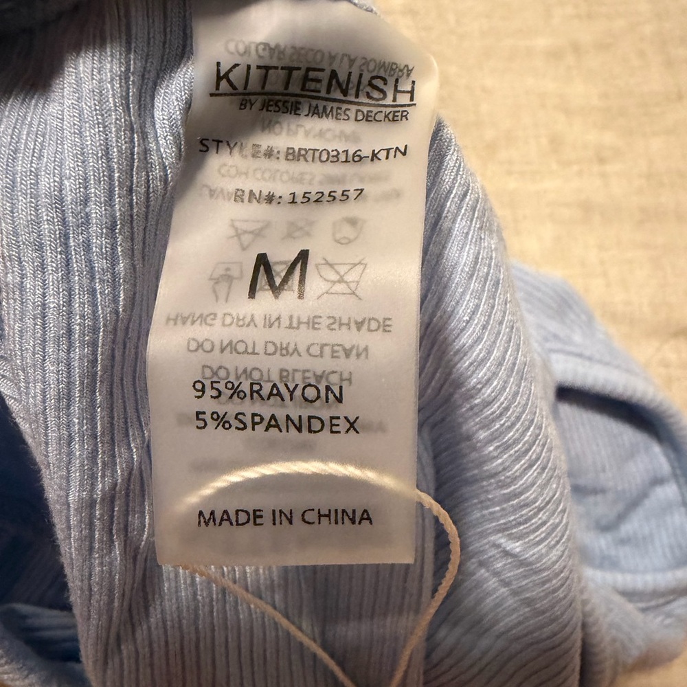 Kittenish Ribbed Crop Tank Top - Light Blue - Picture 3 of 3
